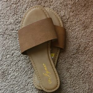 Iynx Tan Wide-Band Slide Sandals